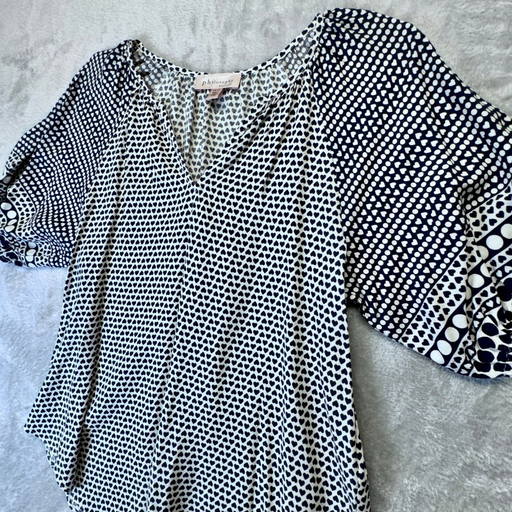 Philosophy Republic Clothing Women's Navy Heart Print Blouse XS Anthropologie